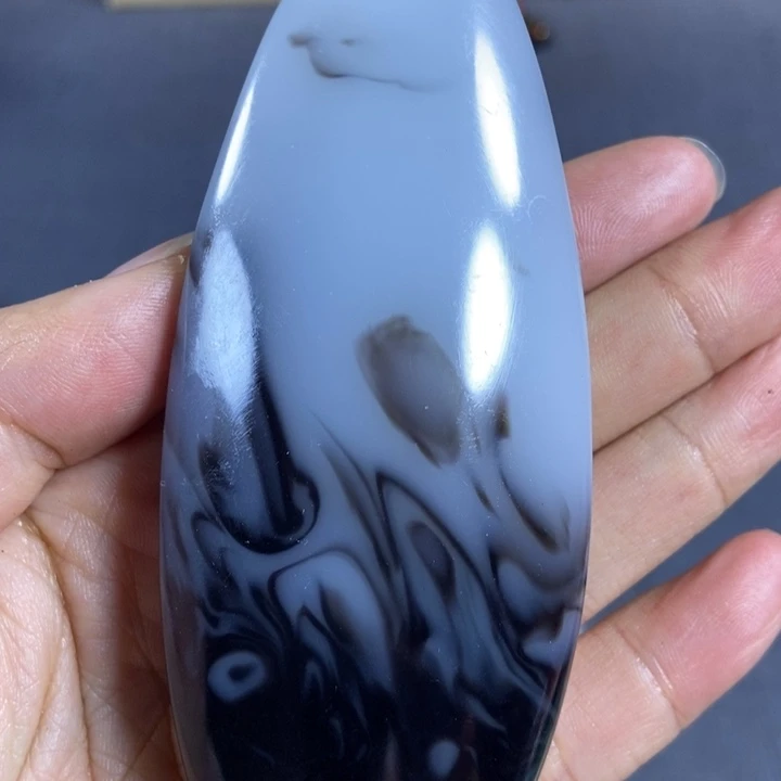 和田玉颈饰足铂镶嵌