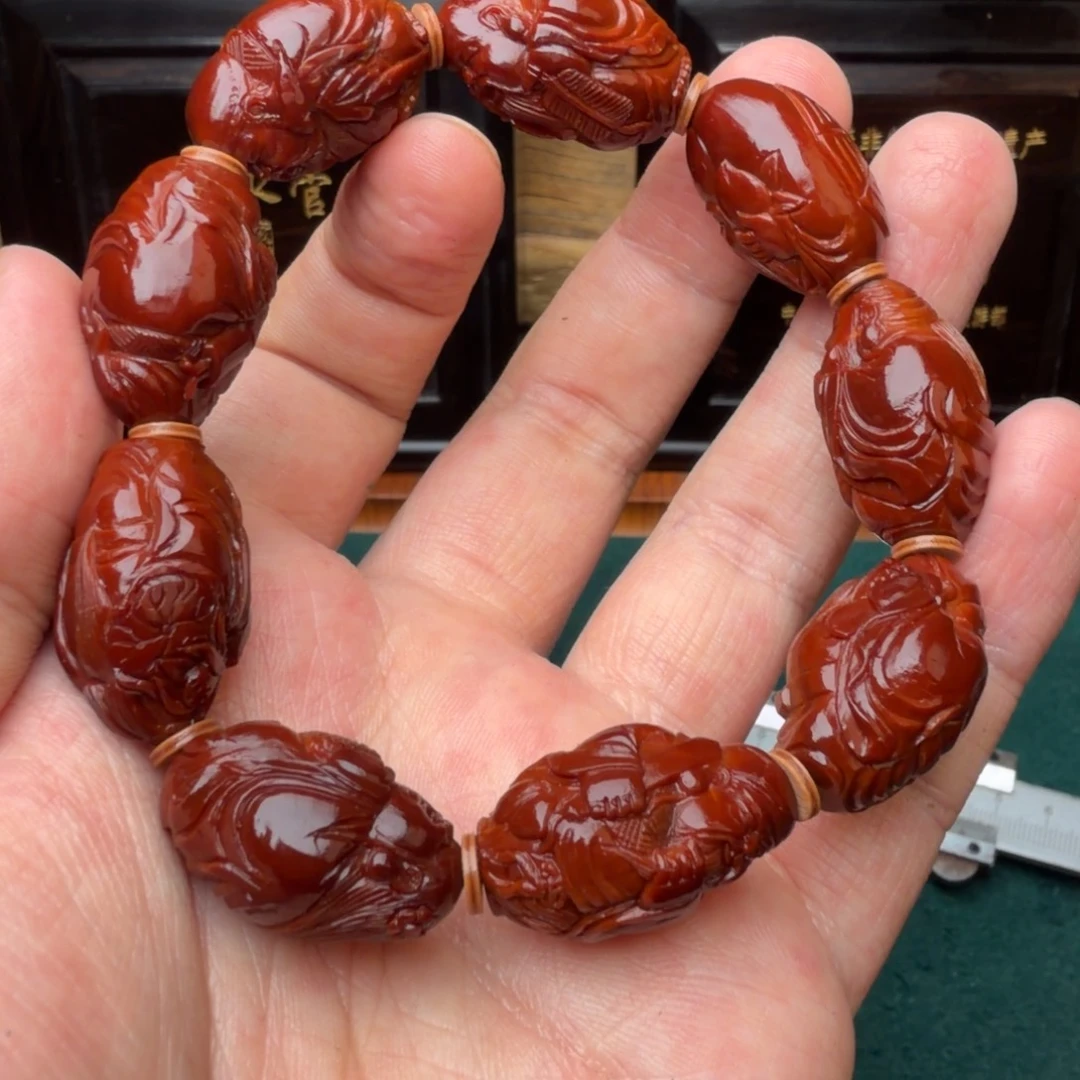 吊坠文玩核桃八仙献寿