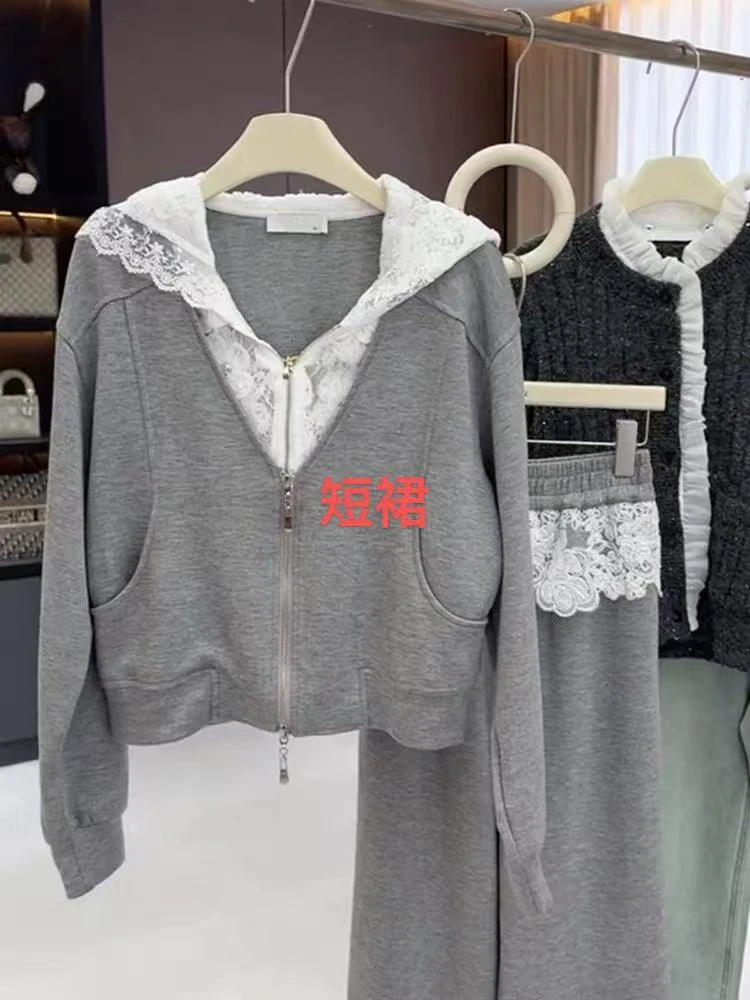 A22-3灰色“蕾丝假两件”连帽外套+（短裙）两件套装 （6058）