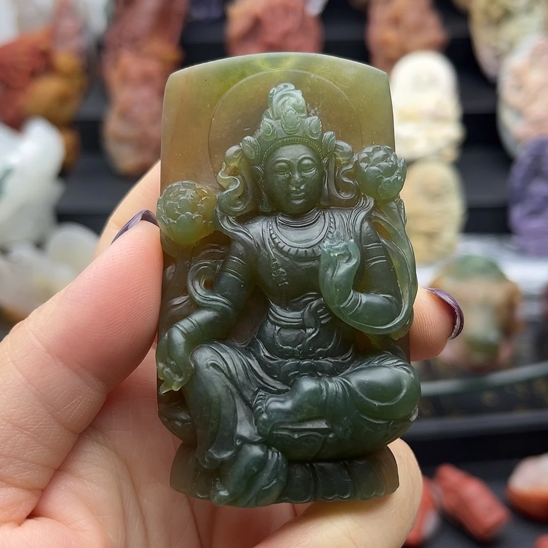 颈饰未镶嵌石英质玉