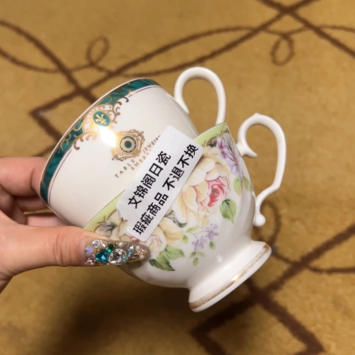 盖碗春**香瓷器直播放漏中