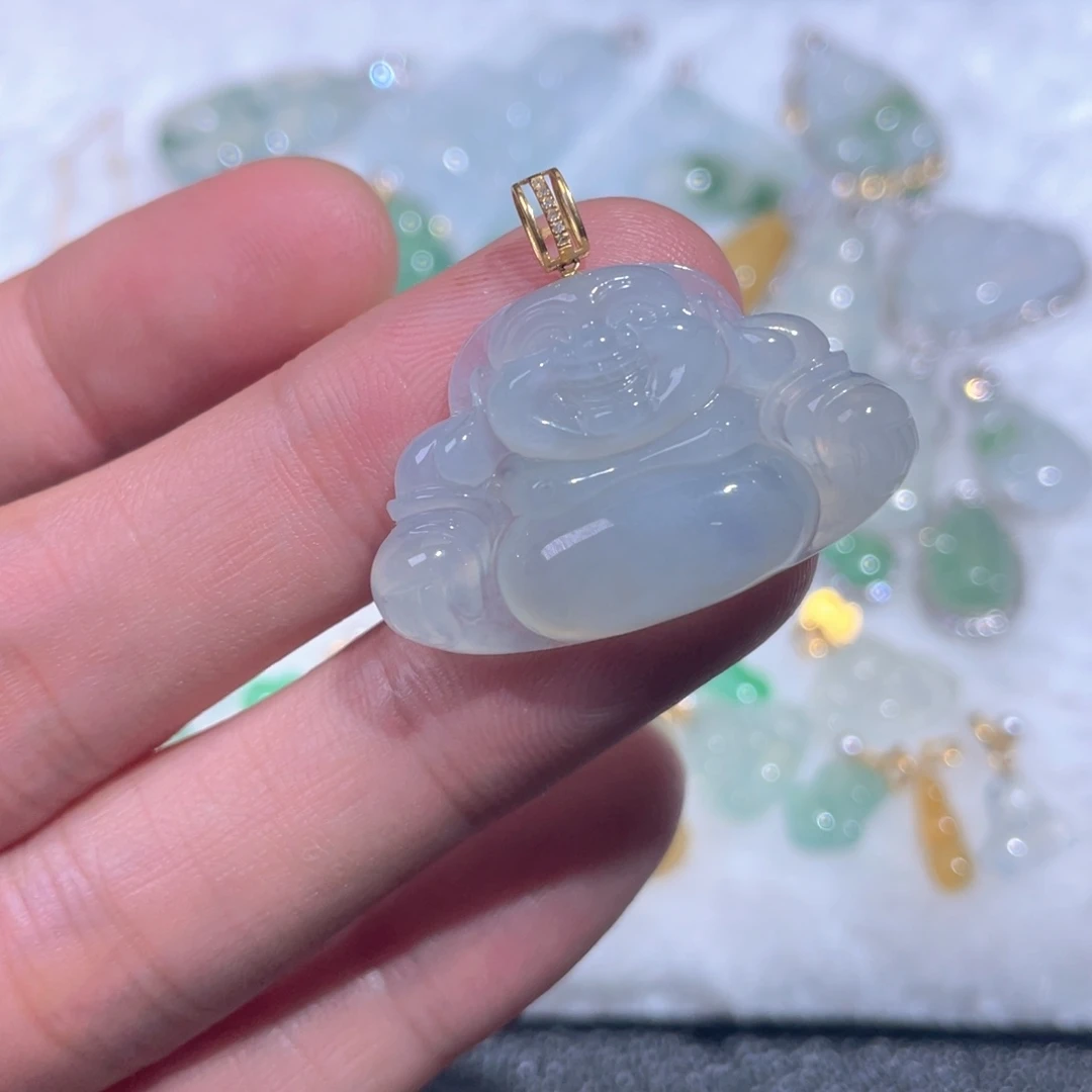 翡翠18K金镶嵌颈饰翡翠