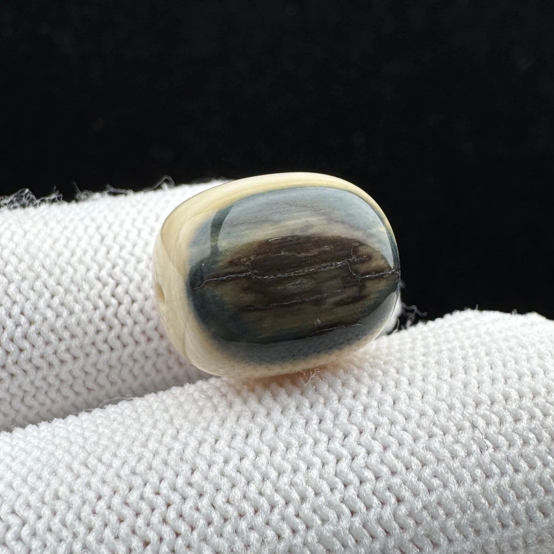 D4744天然猛犸牙精品蓝眼珠 12.5*15mm支持鉴定 假一罚四