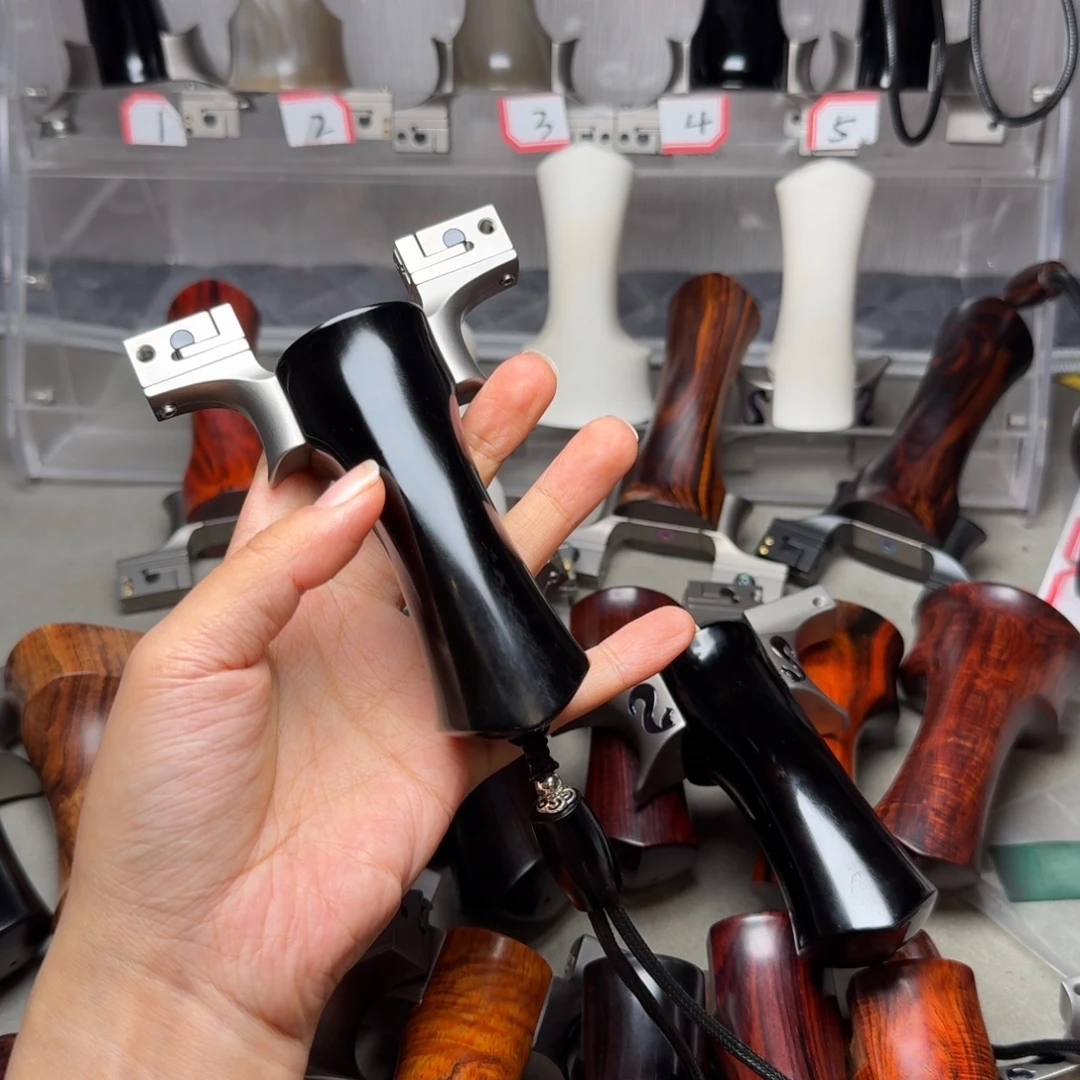 浩***0香榧木黑水牛角vip一套