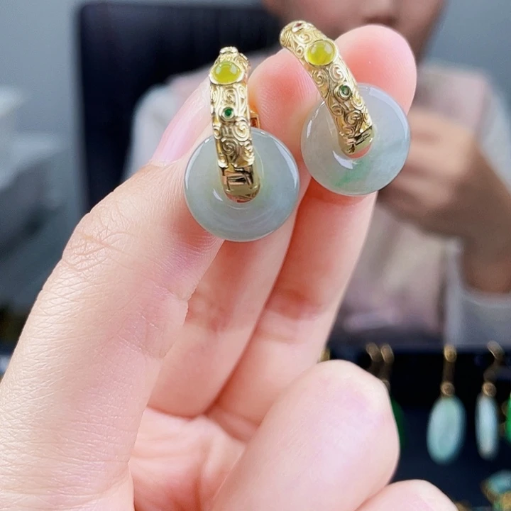 翡翠耳饰未镶嵌饰品