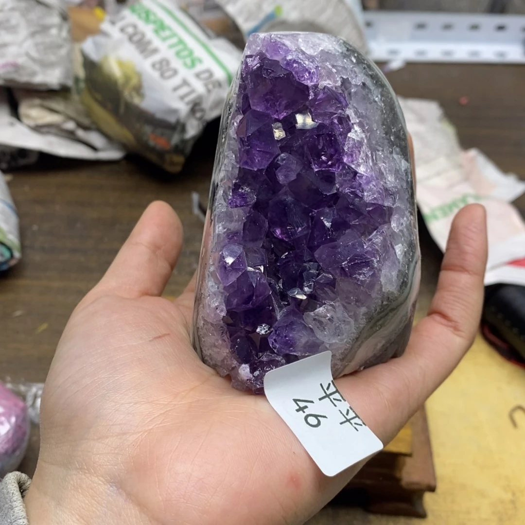 紫晶乌拉圭未镶嵌