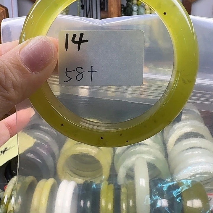 ****️蛇纹石玉未镶嵌手镯