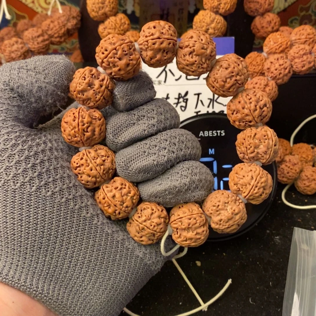 闯****手串金刚菩提22+红皮