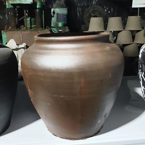 古铜色大肚瓶口径14高度19默认无孔（需要打孔自行备注）