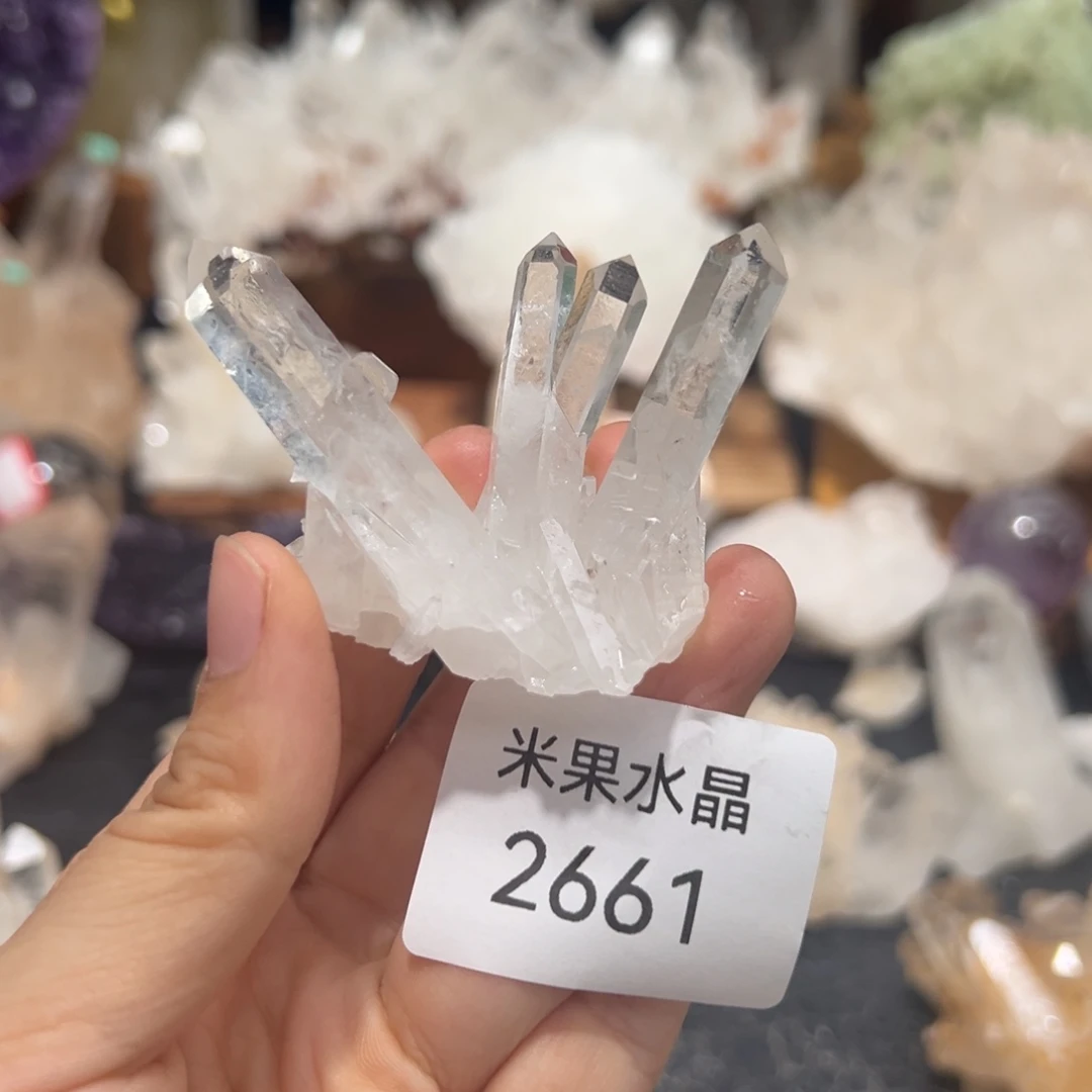 婷****珠宝半成品水晶未镶嵌