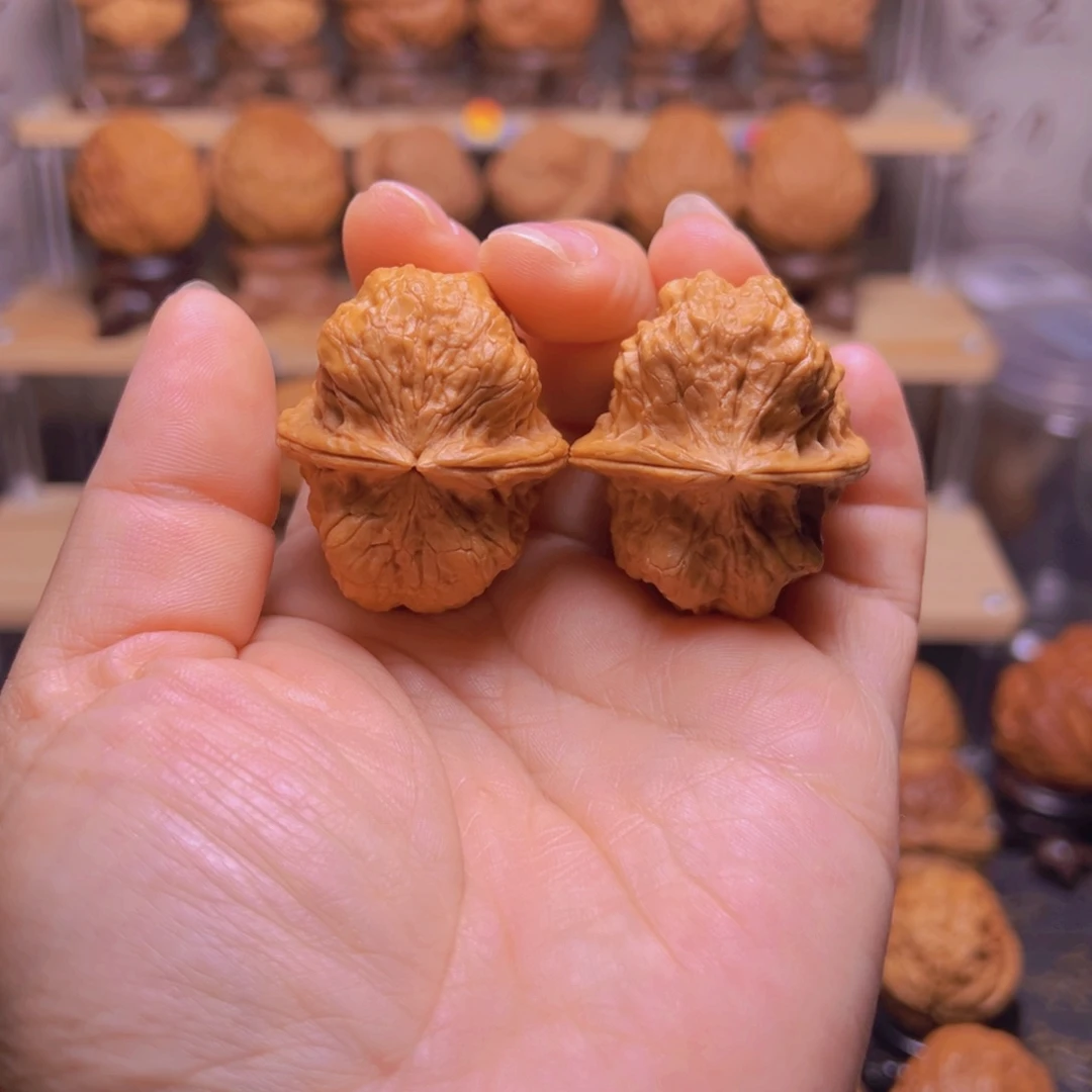 吊坠文玩核桃40w至尊蟾王40尺