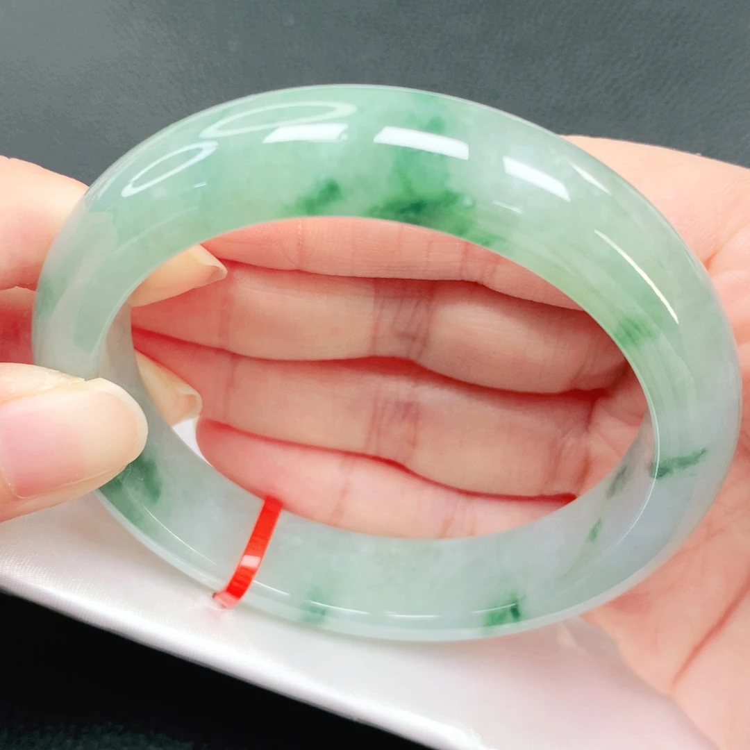 翡翠未镶嵌手镯58圈