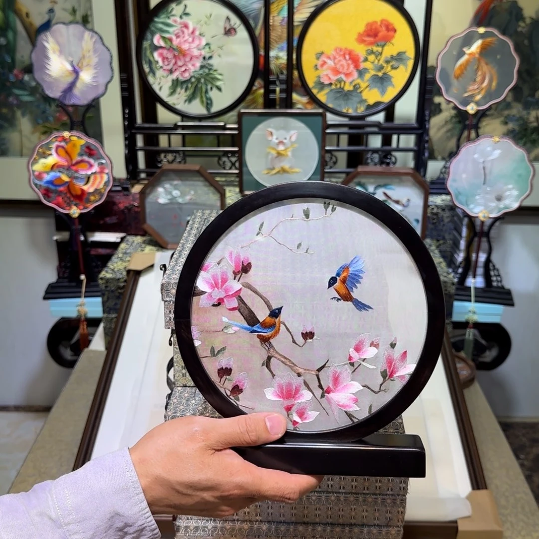 刺绣刺绣工艺精湛