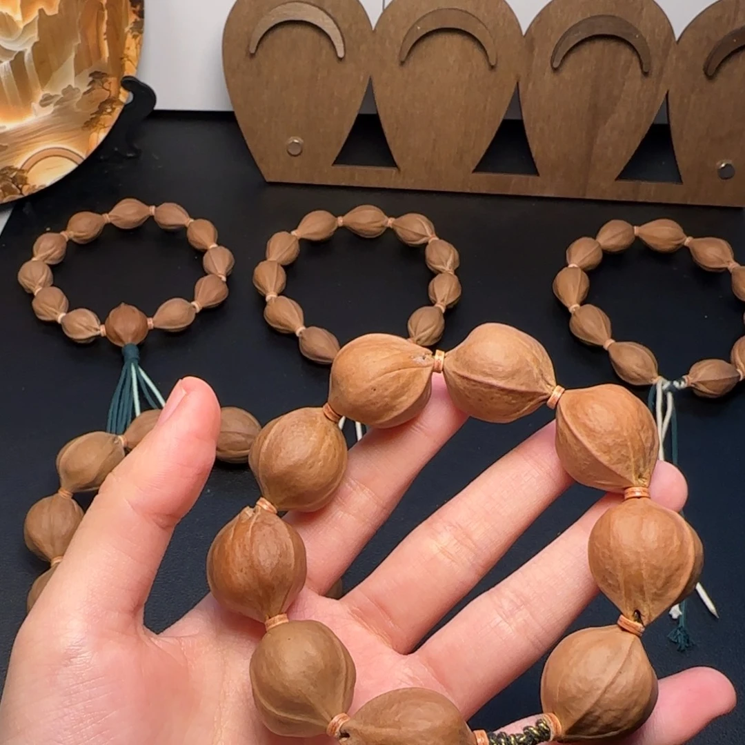 木质类2226梅林t铁盒三花