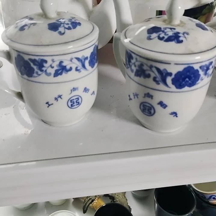 瓷片瓷器，各种摆件，瓷片，