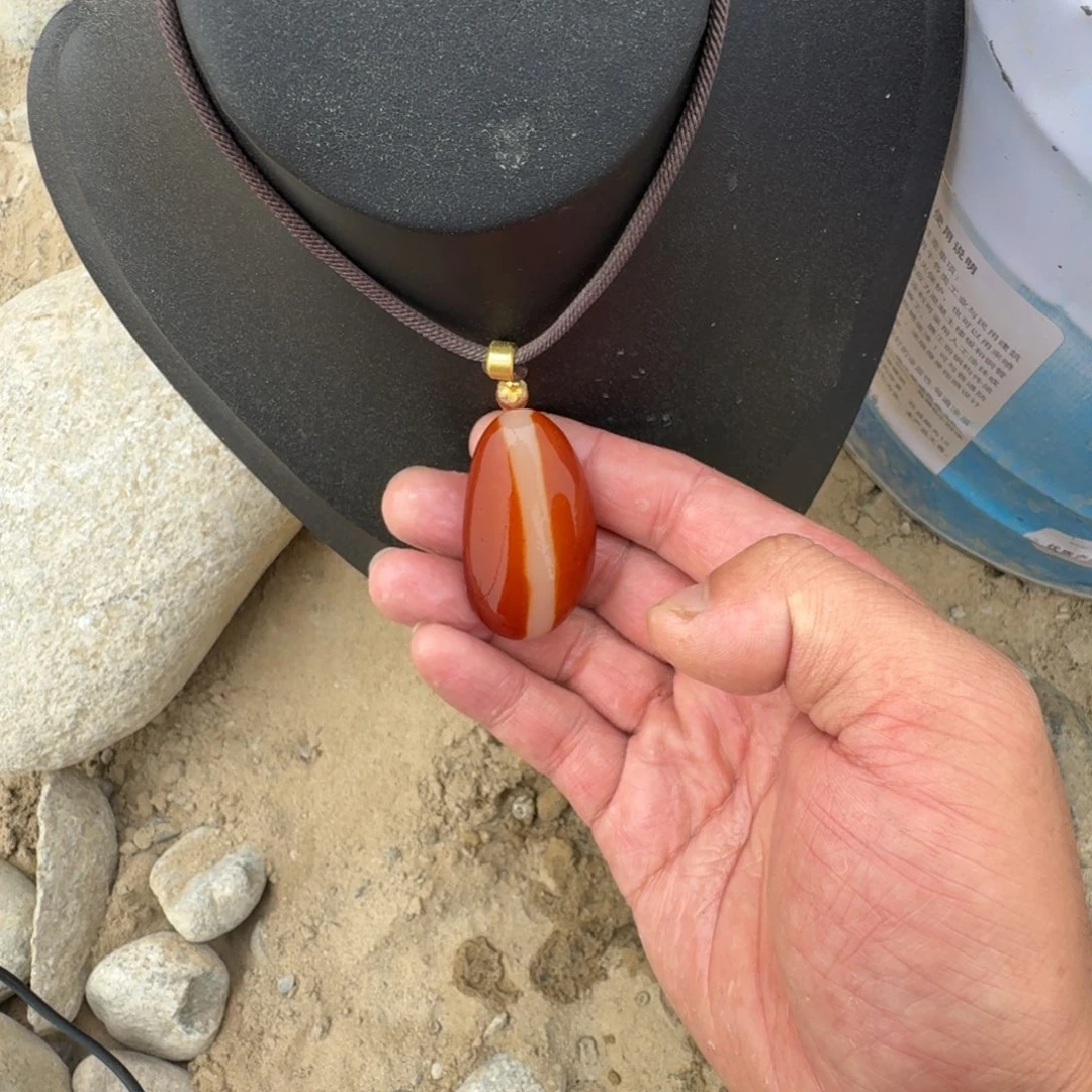 精品无镶嵌小吊坠