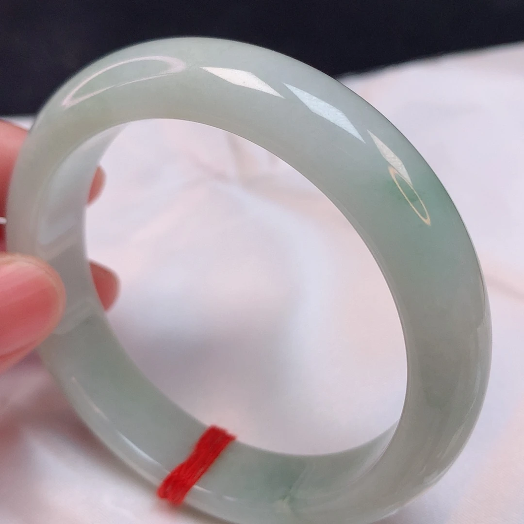 翡翠手镯未镶嵌55+ 翡翠手镯