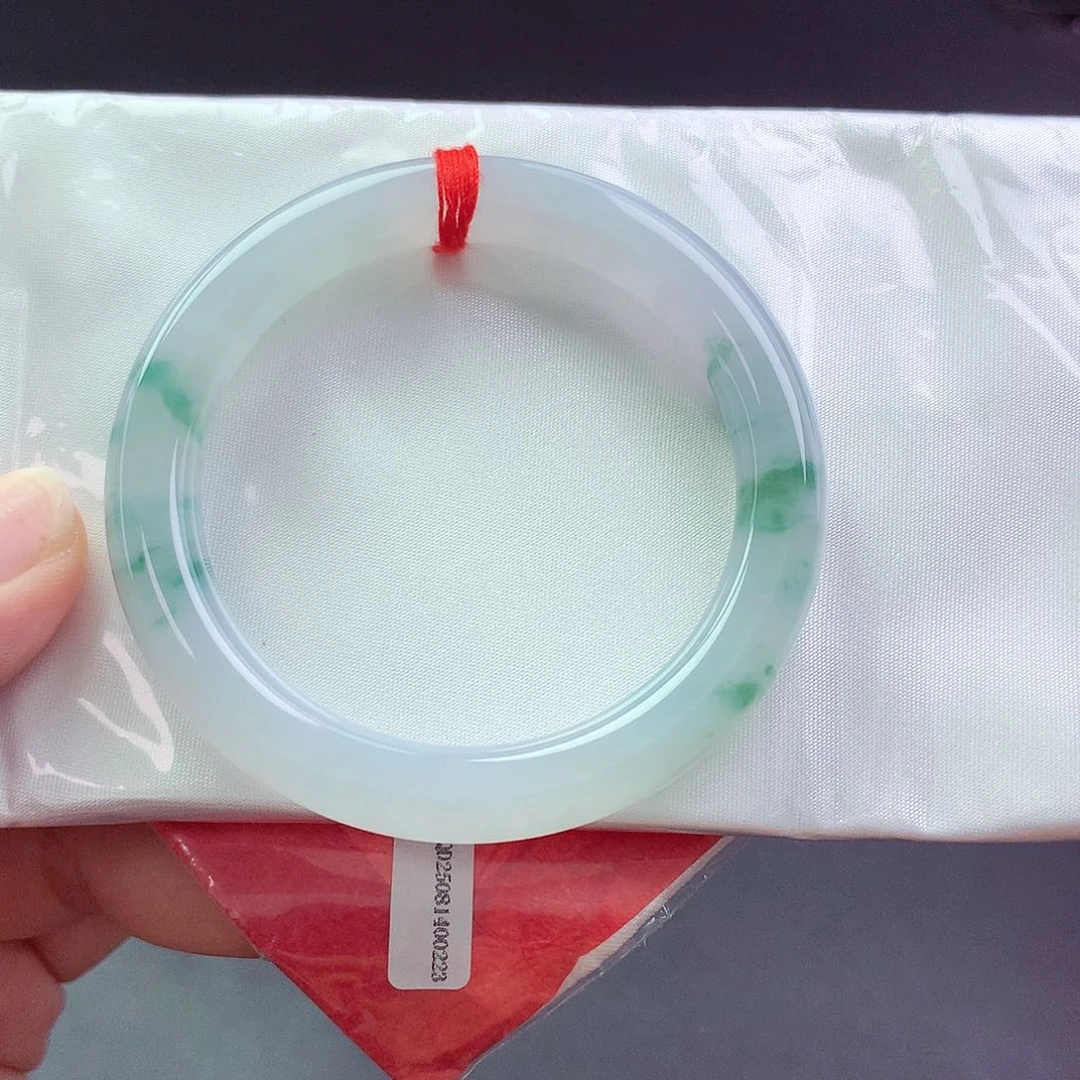 【闪购商品】未镶嵌手镯翡翠a 8034810