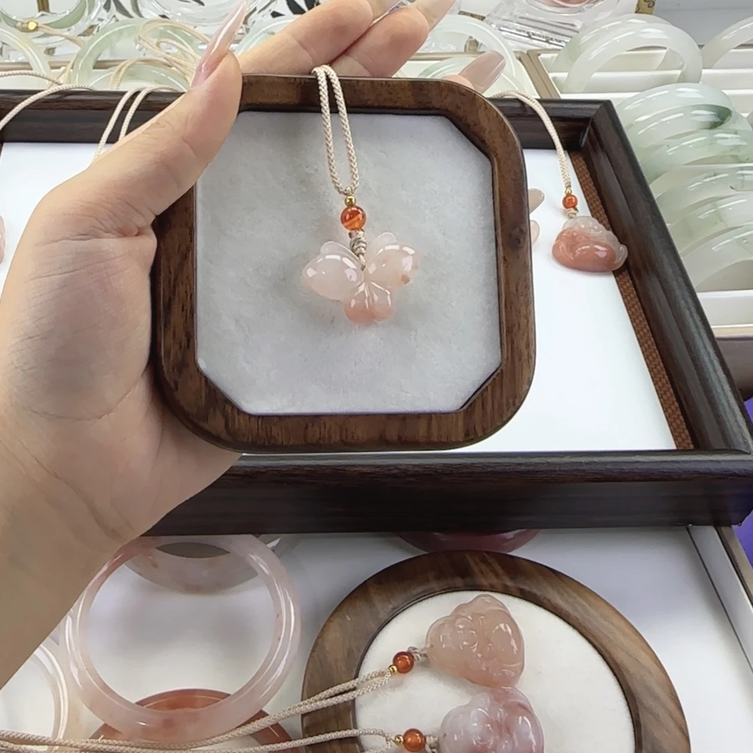 欢***倪颈饰未镶嵌石英质玉