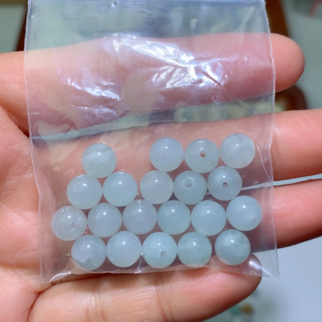 翡翠项链未镶嵌珠子