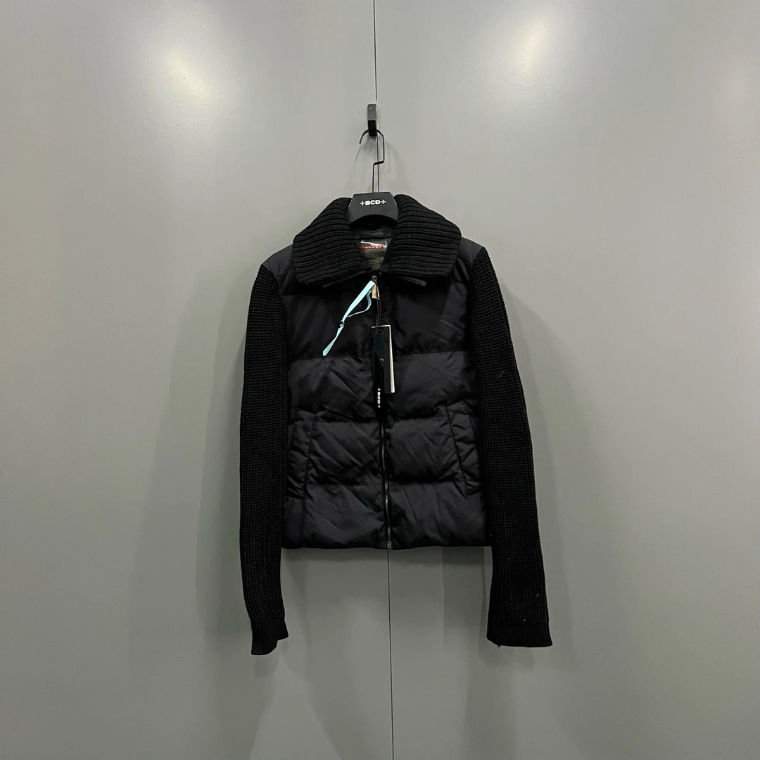 95新 Prada/普拉达 tt8 黑色针织拼接外套 48码/95新/208243