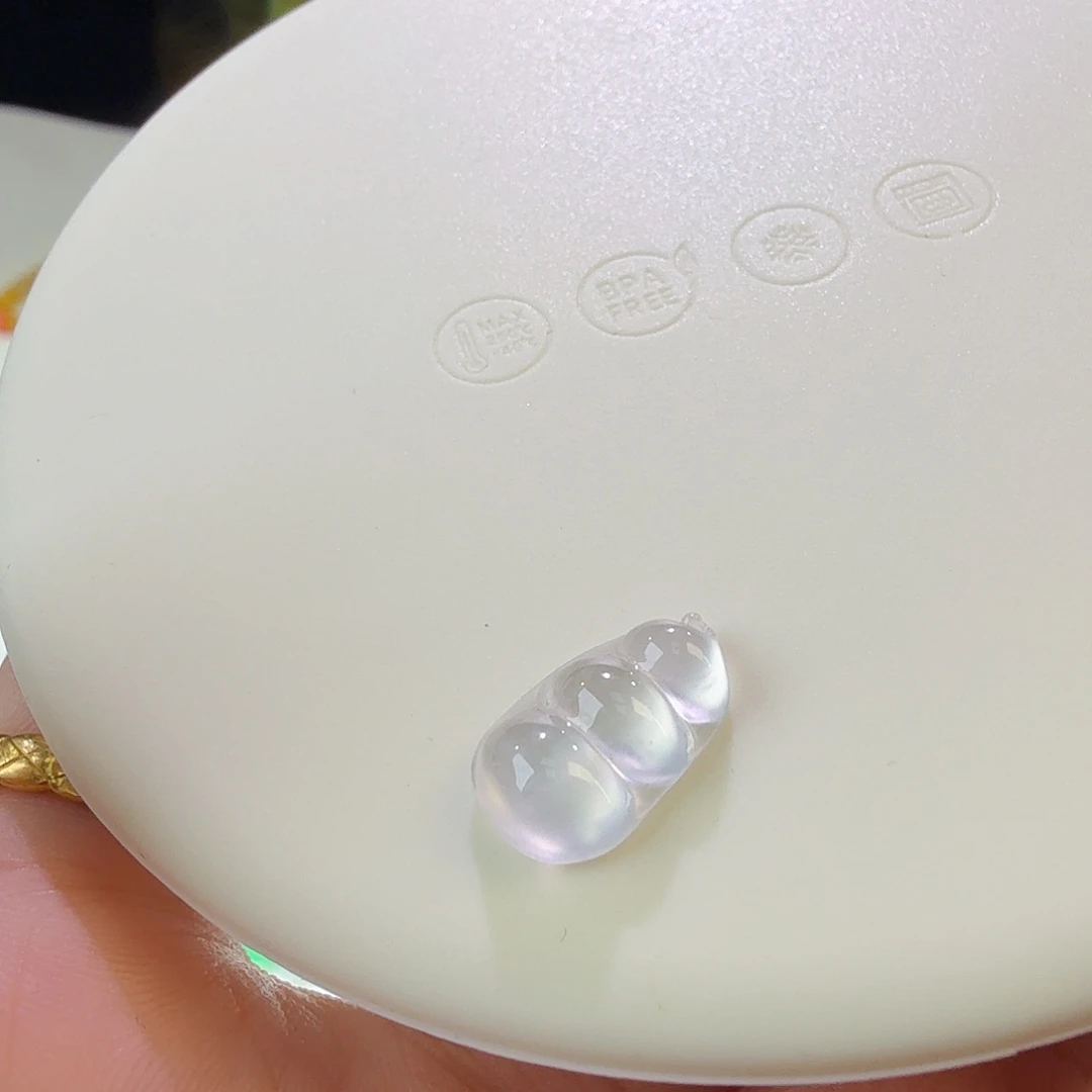 翡翠裸石纯白冰豆子