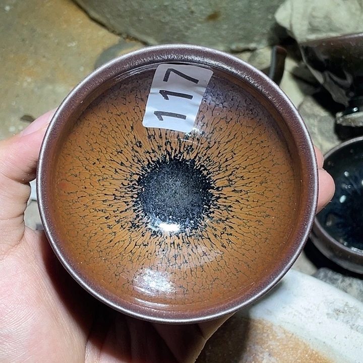 摆件提出建议在这里继续等待自己