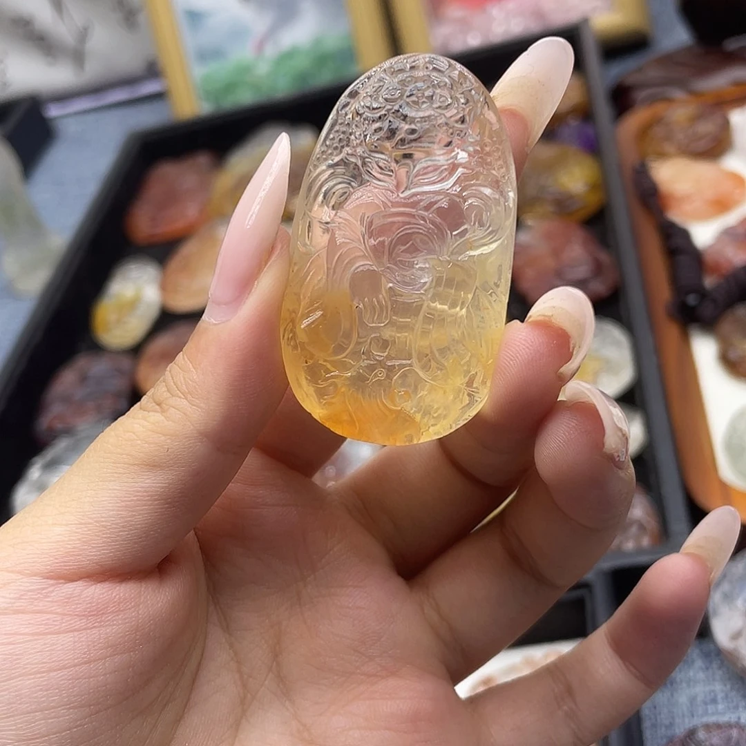 颈饰未镶嵌水晶依****证天然