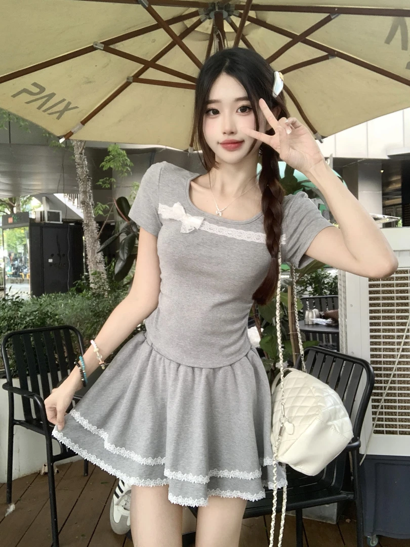 3155 大码春夏韩系简约休闲甜美纯欲设计感T恤＋蛋糕半裙套装