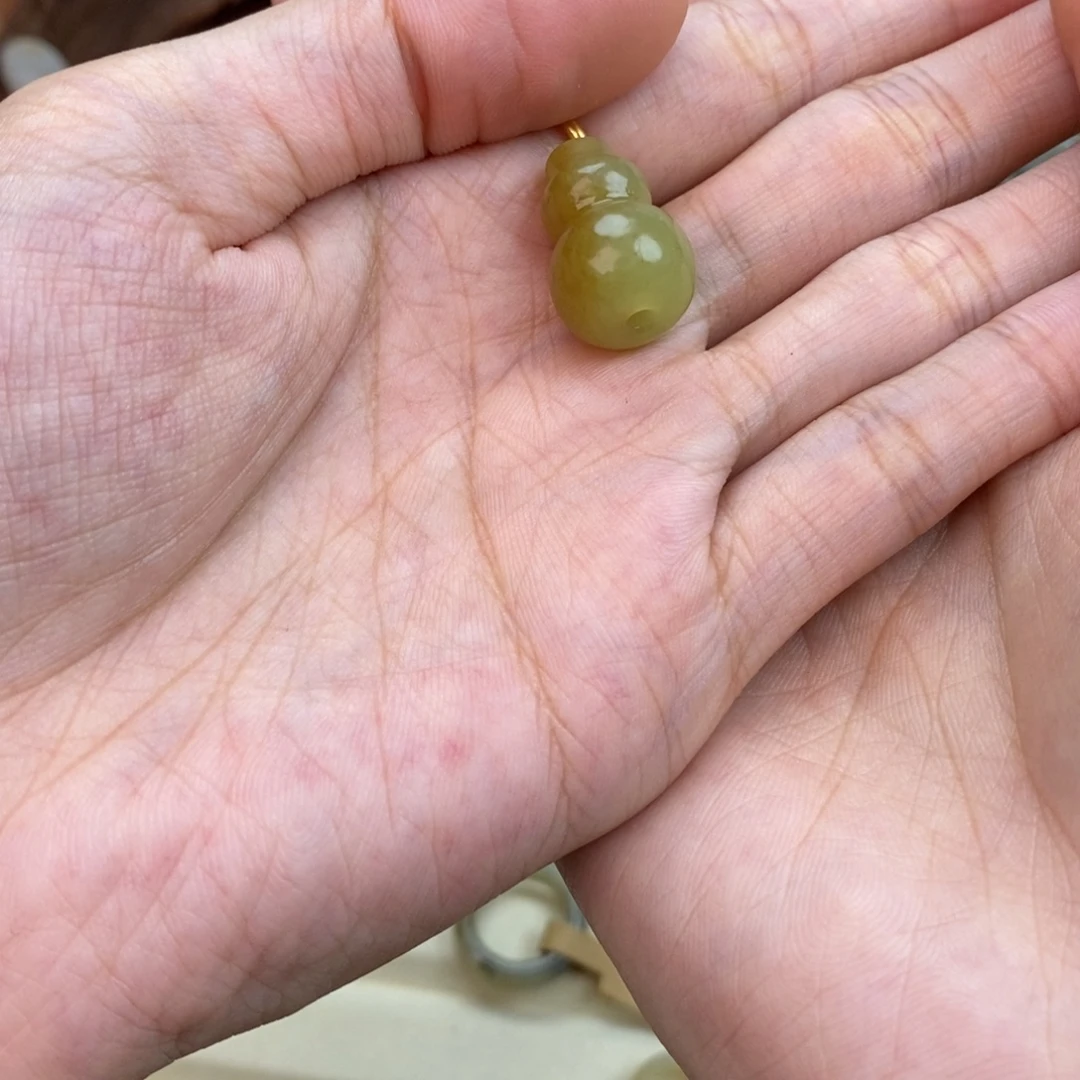 轩***记和田玉未镶嵌颈饰