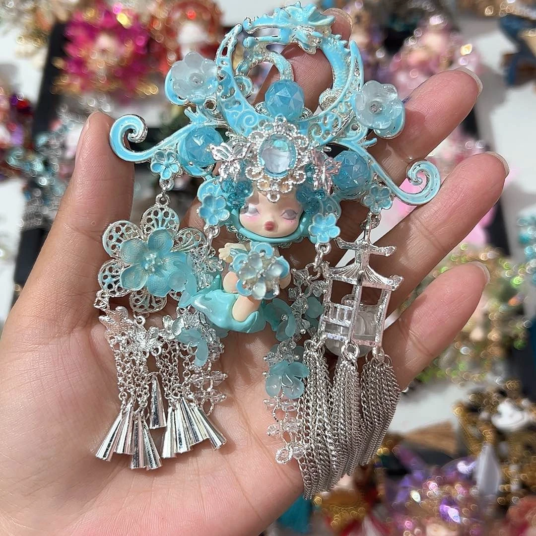 毛绒浅蓝色宫灯款