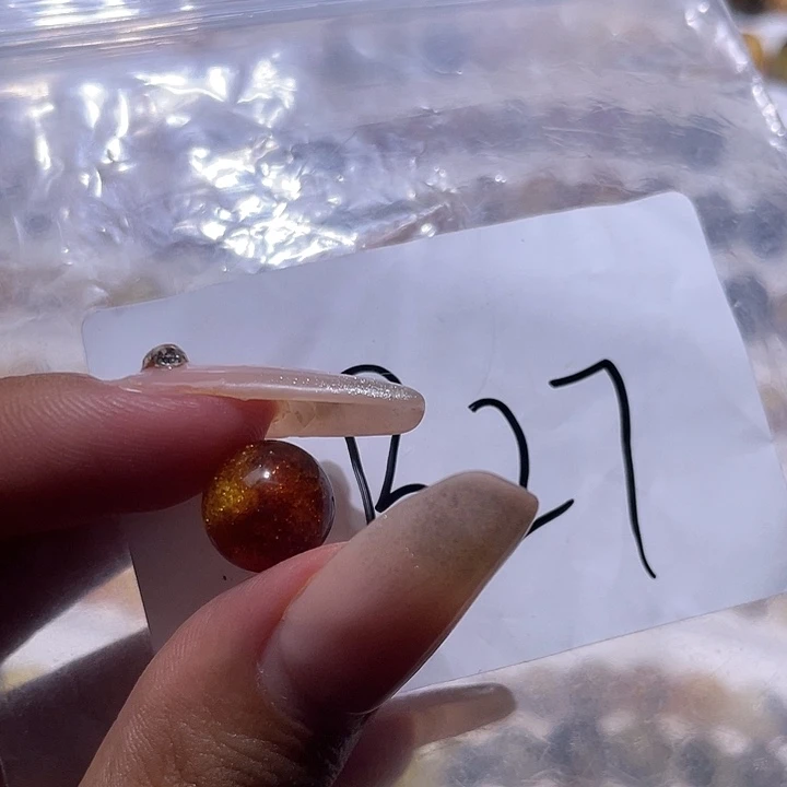 琥珀未镶嵌裸石10.5福利