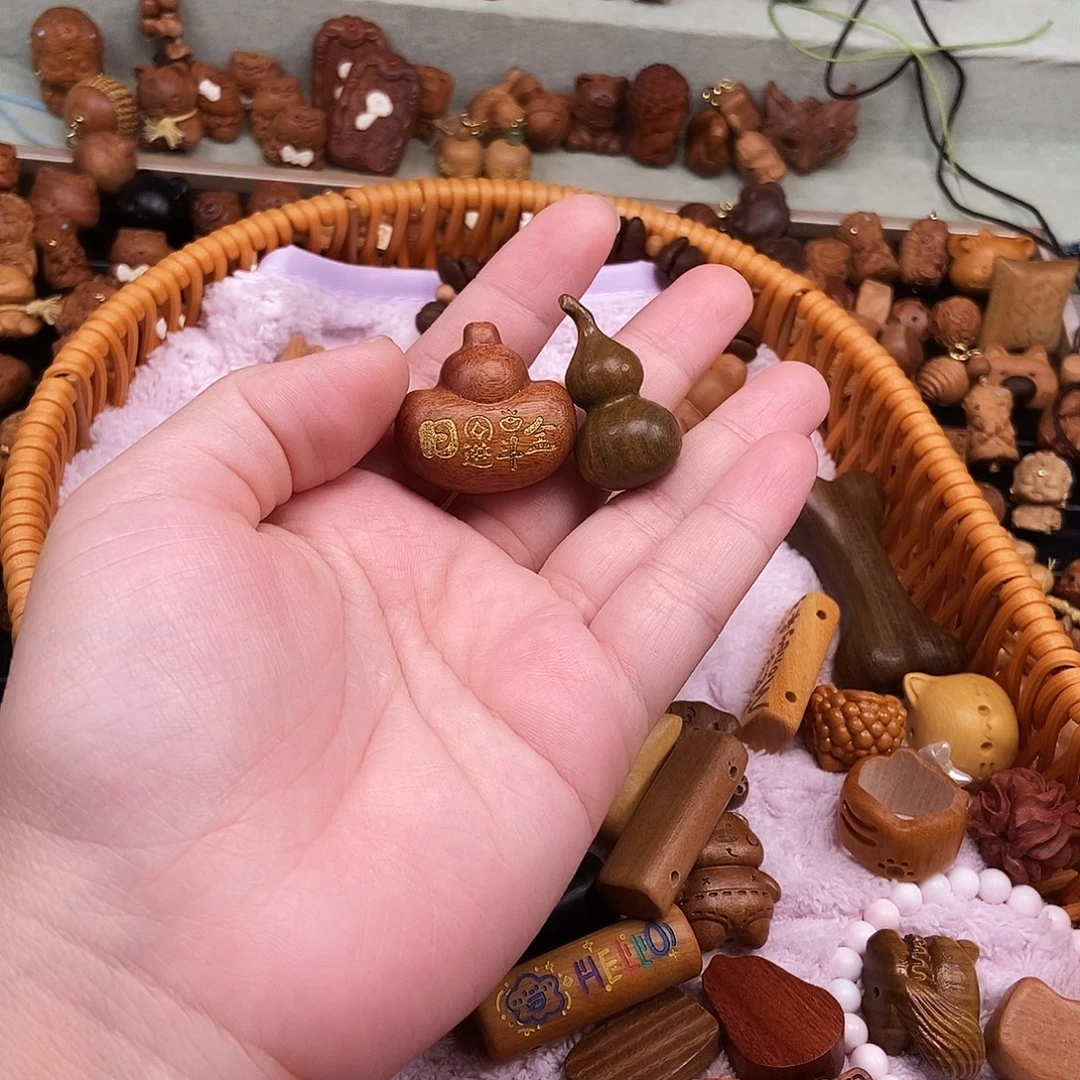 蒙***奇无事牌檀香木福利价
