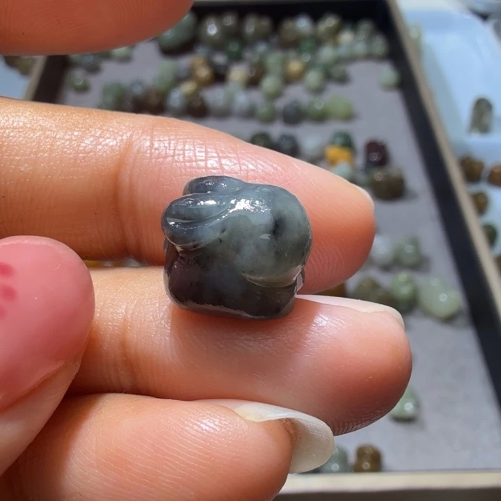 和田玉未镶嵌珠宝奇石