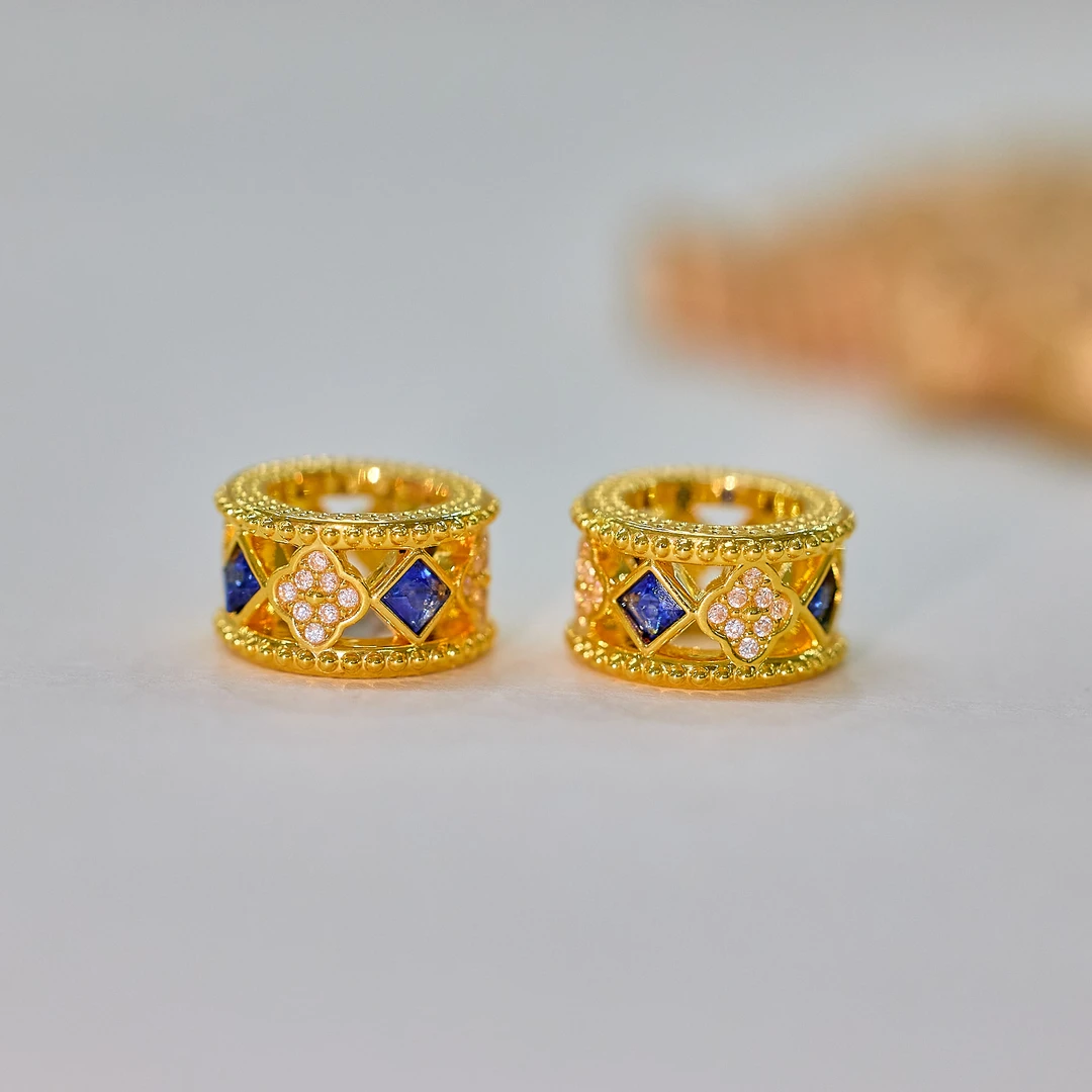 【歪歪】蓝宝石吊坠*18K金镶嵌（多样性发一）XB-S8133