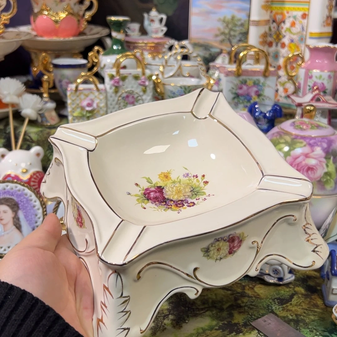 摆件鹿与海陶瓷家居用品有限公司