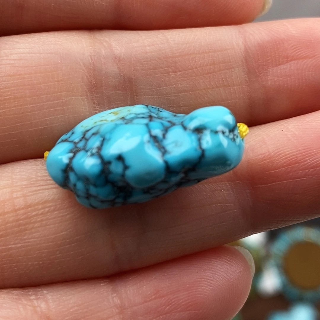 绿松石未镶嵌原矿