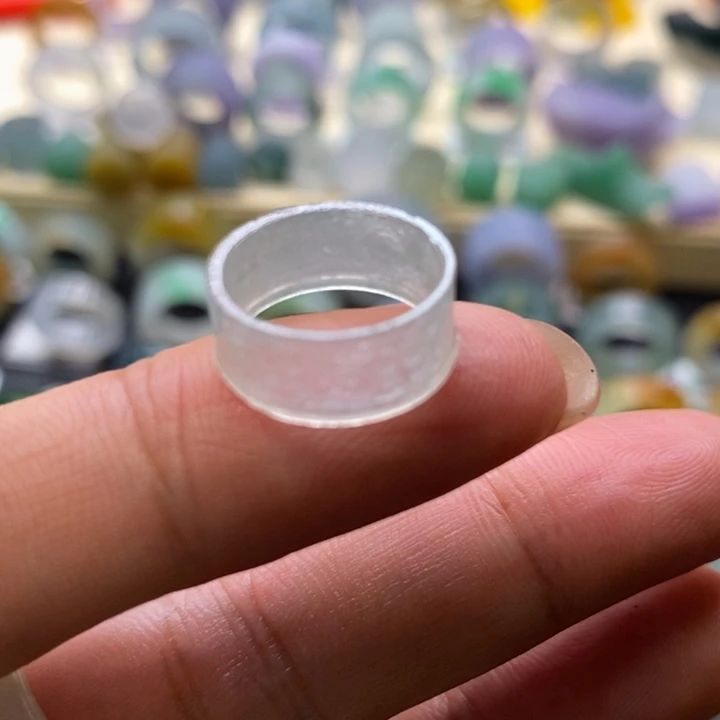 未镶嵌定制翡翠翡翠