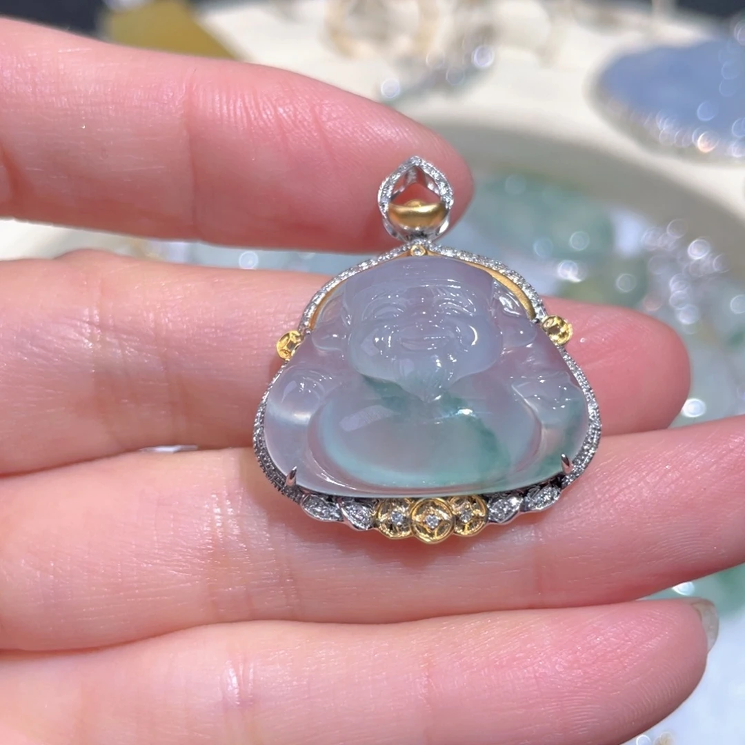 翡翠颈饰18K金镶嵌翡翠