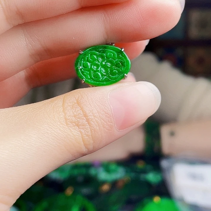 翡翠银S925镶嵌颈饰多样性