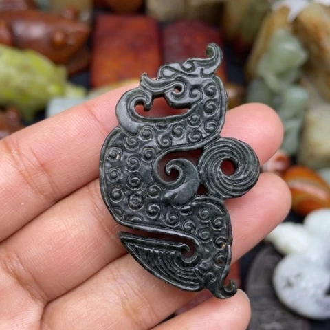 蛇纹石玉未镶嵌颈饰108