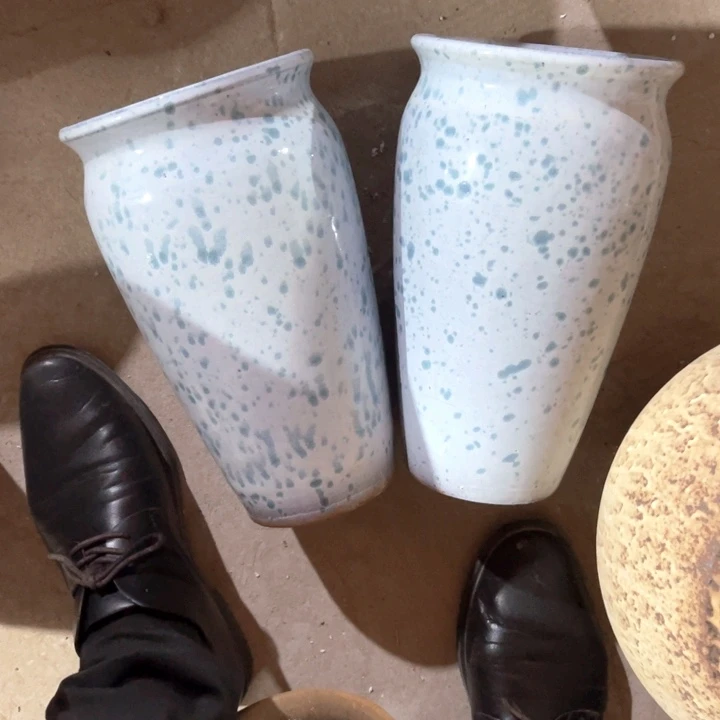 紫砂花盆口径15高度27两只正品