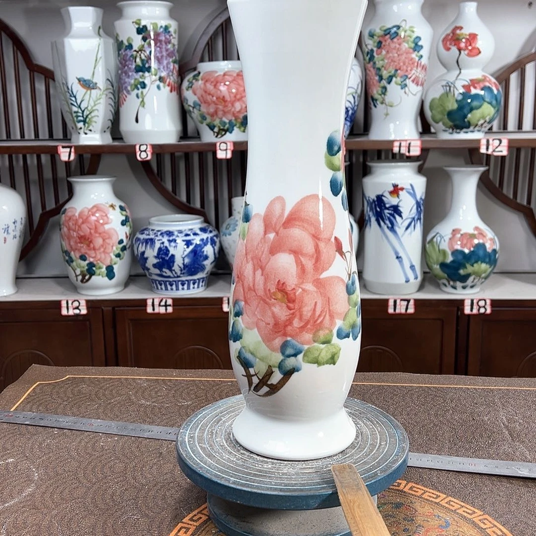 摆件景德镇陶瓷蛮红牡