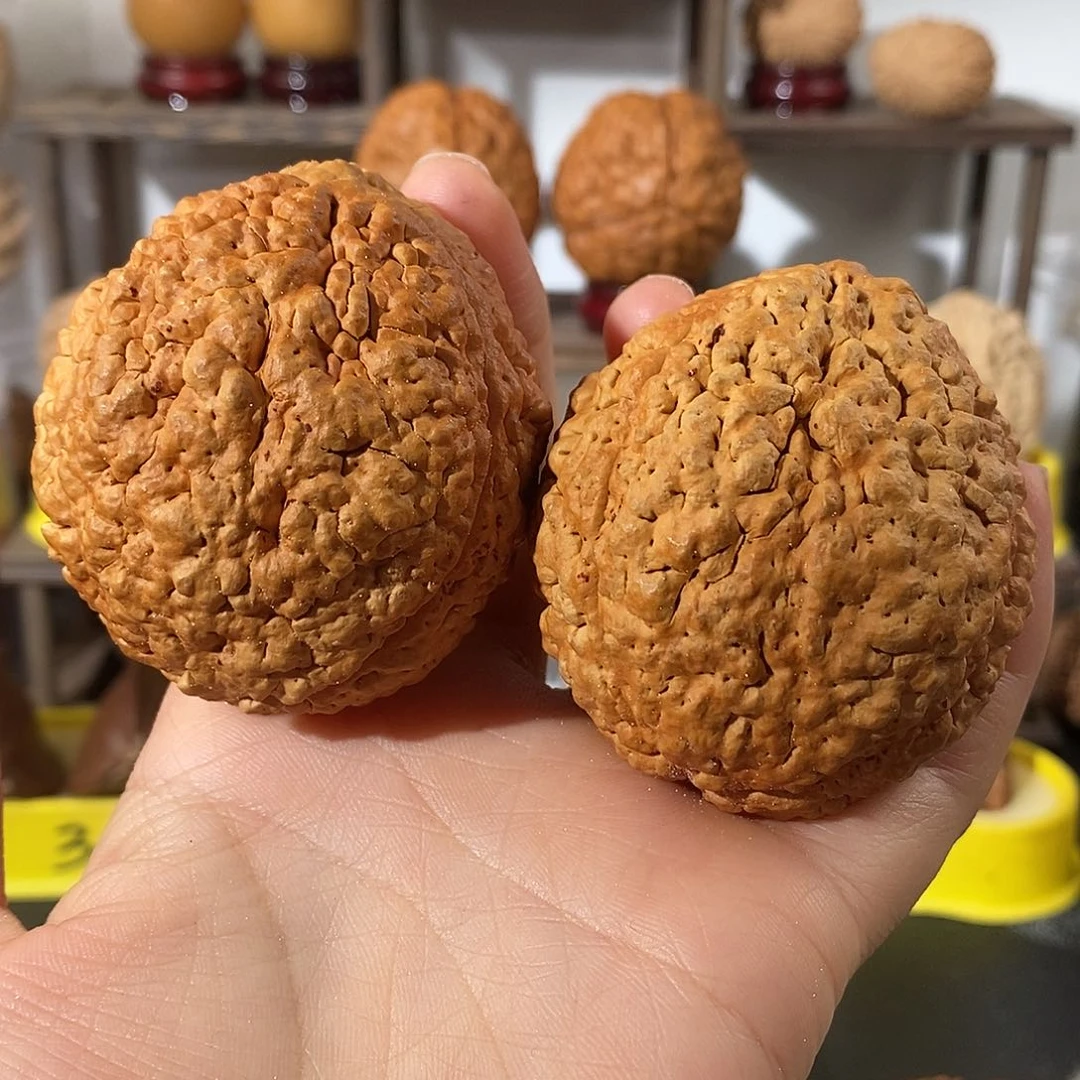 吊坠文玩核桃三瓣脑纹金刚色差不退不换不接受中差评5259