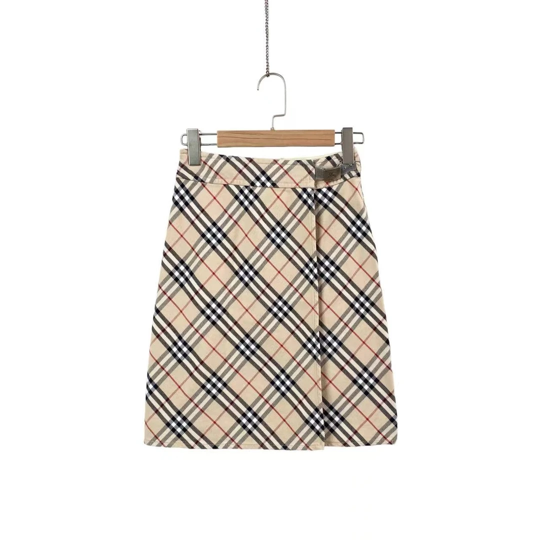 95新 BURBERRY/博柏利  aa1015 格纹半身裙 S码 95新