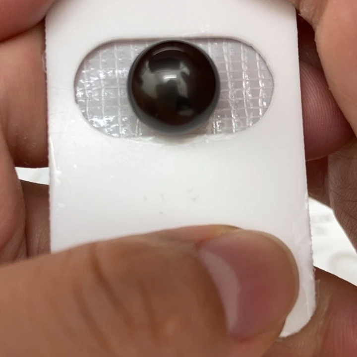 裸珠海水珍珠未镶嵌12.6mm正圆大溪地钢琴黑镜面光