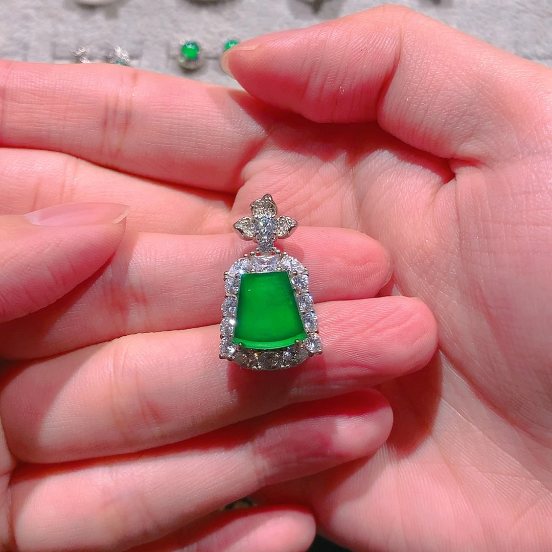 吊坠(不含链)银S925镶嵌翡翠七*