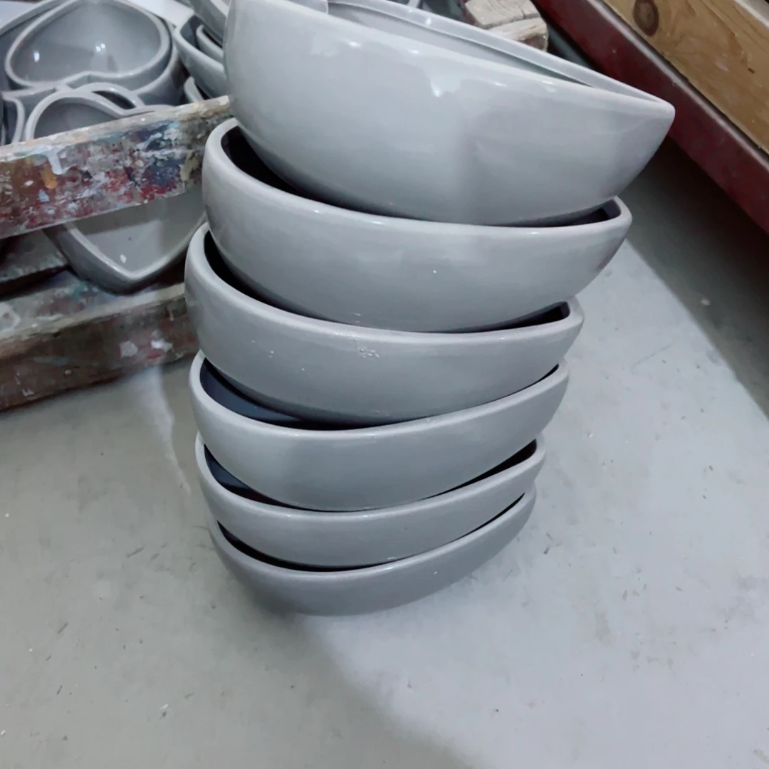 H***Q有孔，陶瓷花盆满10米包邮发货