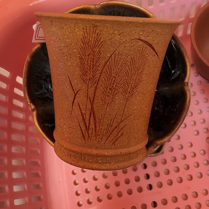 茶壶紫砂夜来南风起，小麦覆陇黄