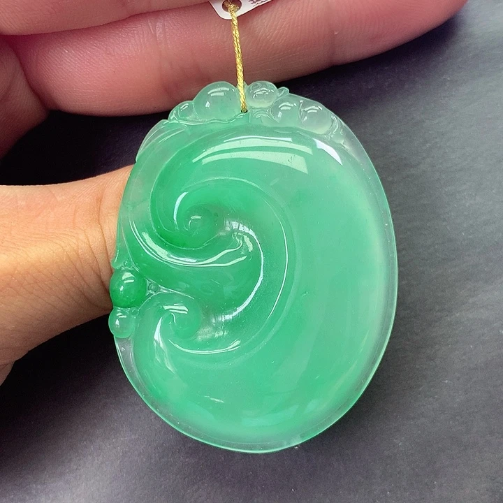 颈饰未镶嵌石英质玉